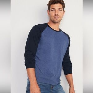 Men's Blue Color-Block Raglan Shirt